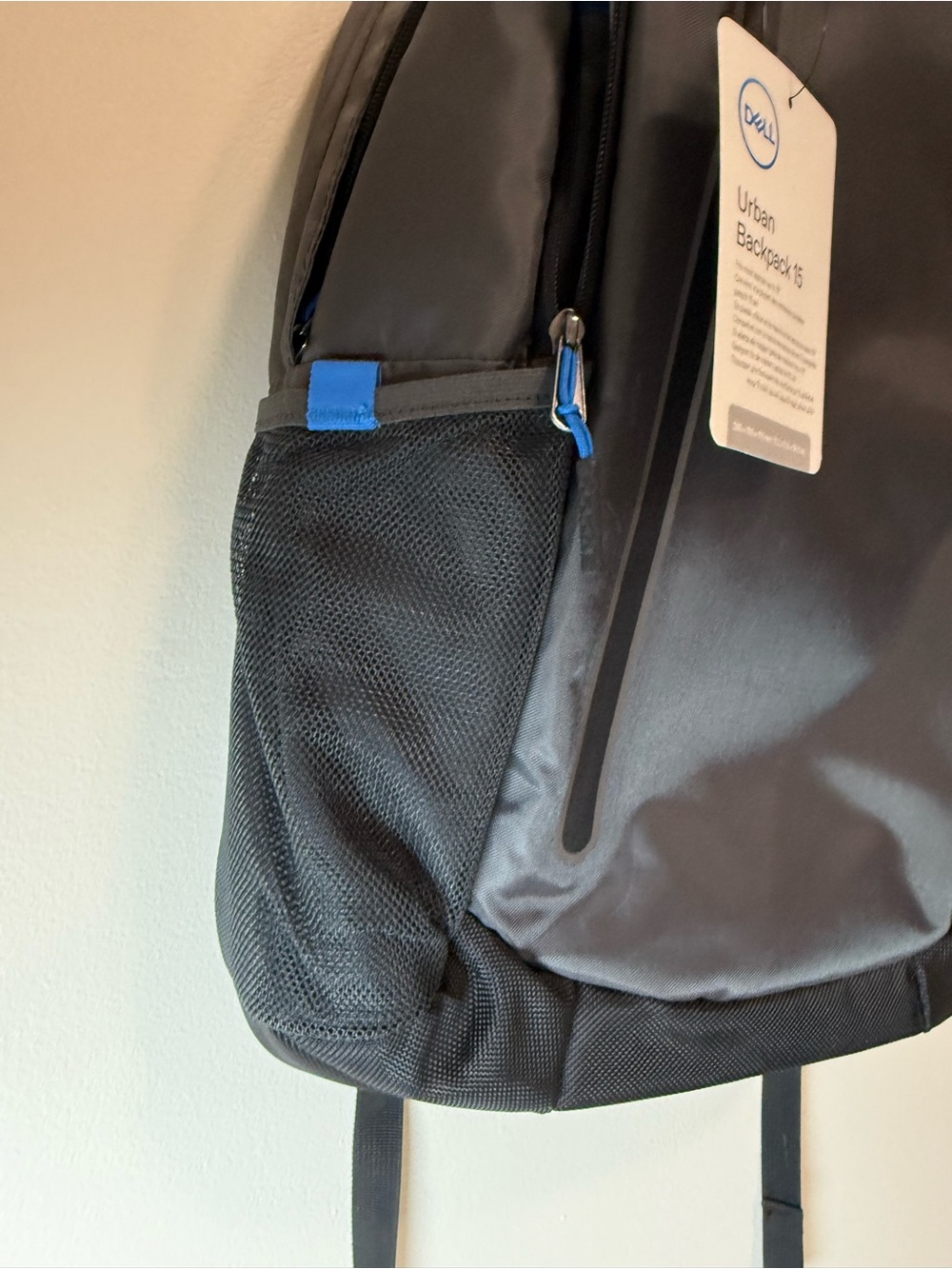 Dell Urban Backpack 15 - Gray with Black Accents - Picture 4 of 8